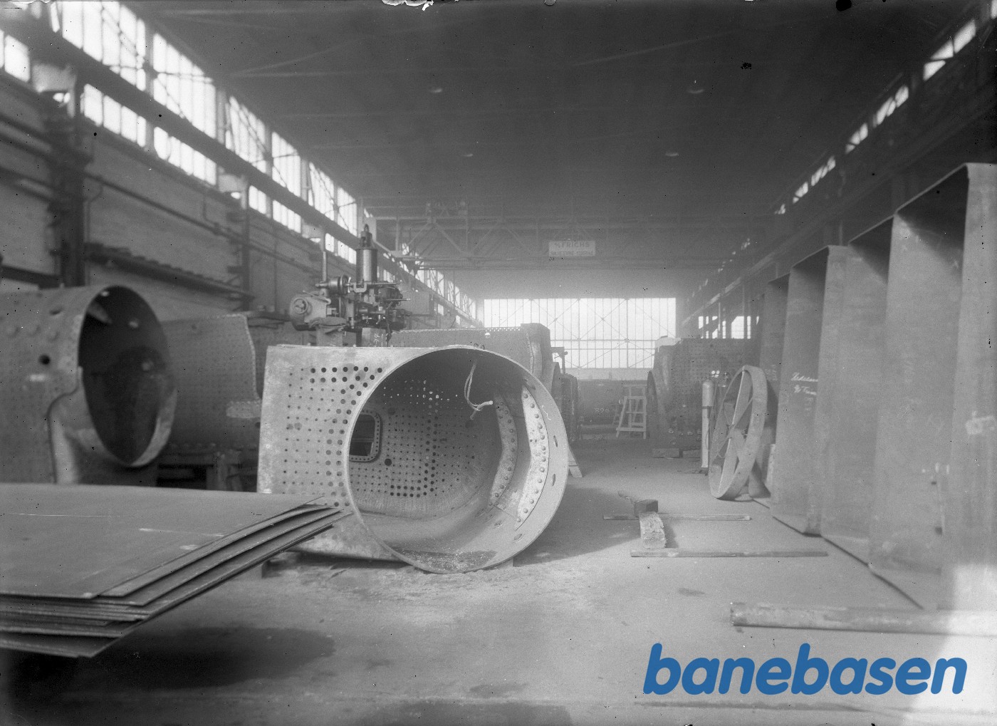 Interiør fra kedelsmedjen med ny fyrkasse Interiør fra kedelsmedjen med ny fyrkasse