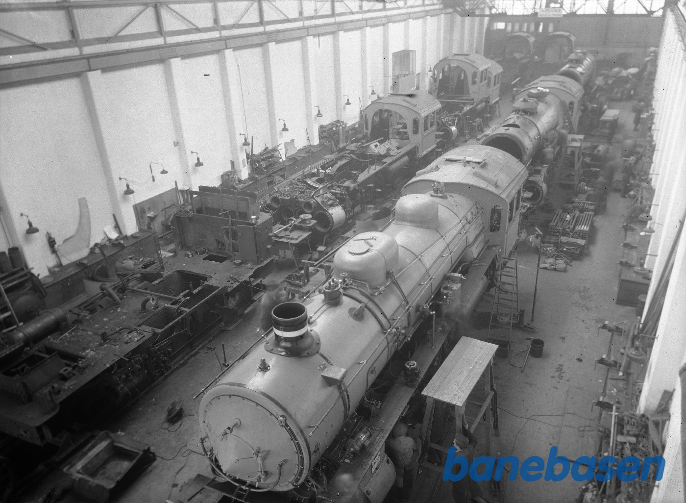 Samling af E maskine i lokoværkstedet Samling af E maskine i lokoværkstedet