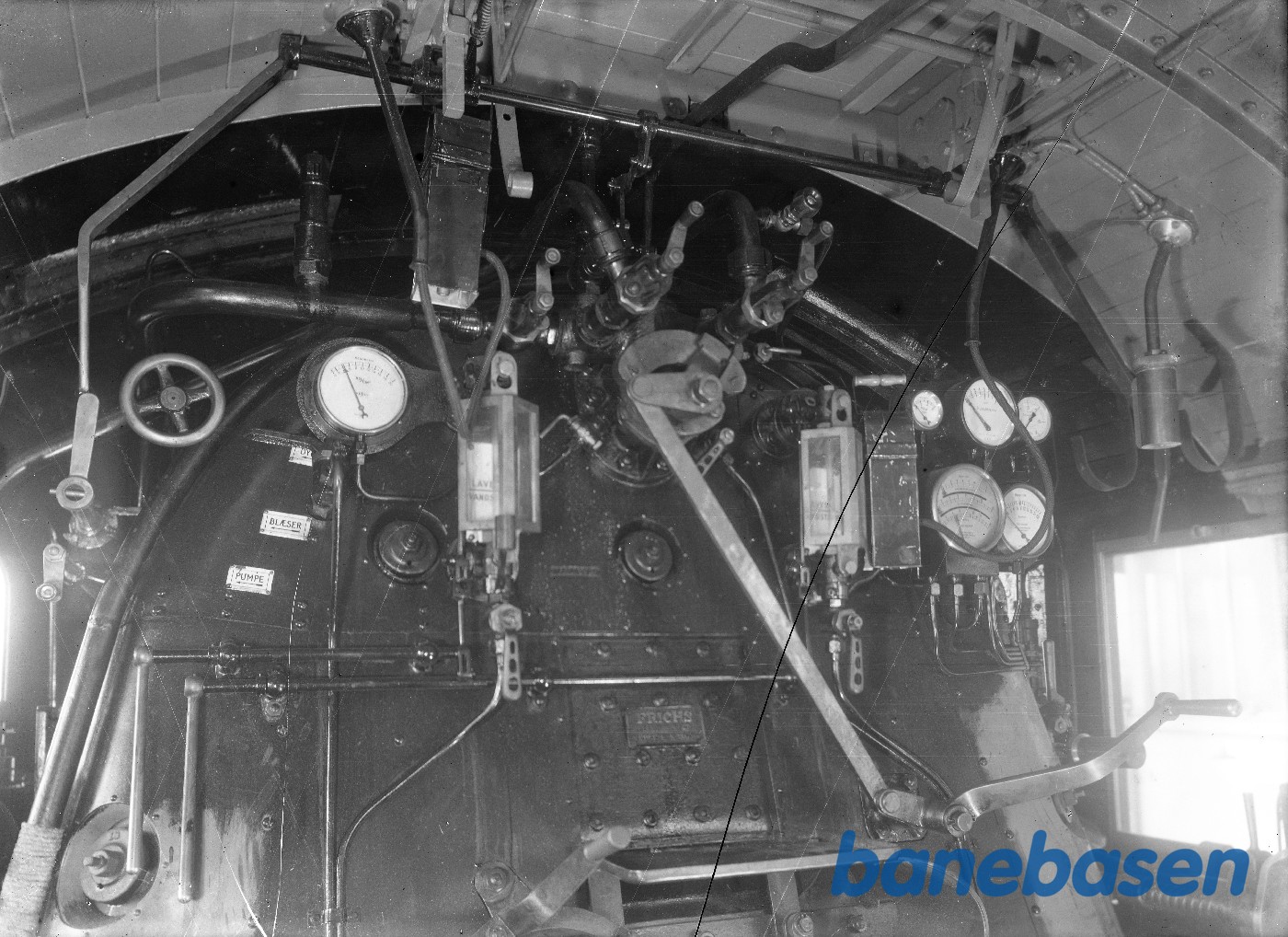 Førerhuset indvendig til Ltr E Førerhuset indvendig til Ltr E