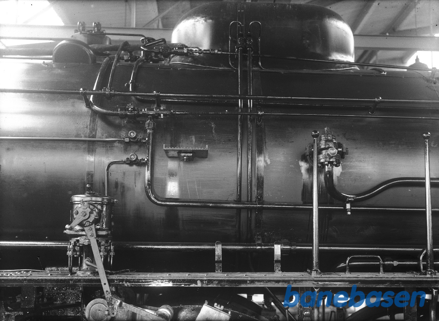 Rørarangement ved fødeventilen Rørarangement ved fødeventilen