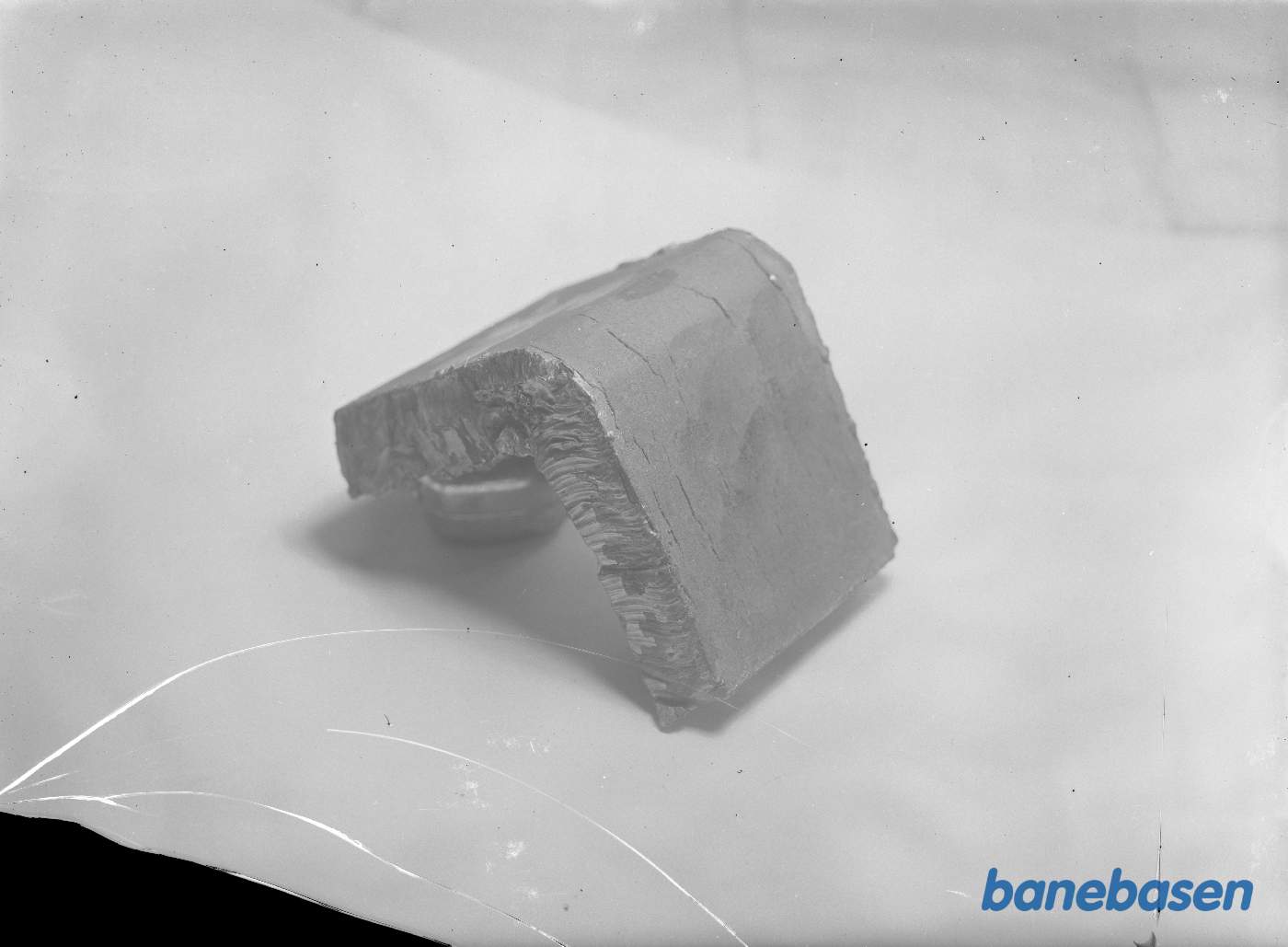 Brudstykke af vandkasse