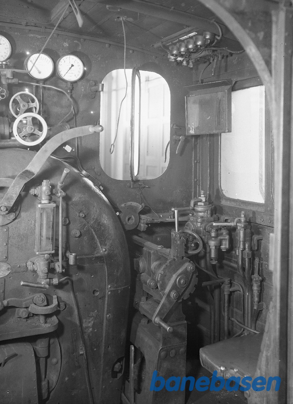 Norsk loko 202. Førerplads. Højre side Norsk loko 202. Førerplads. Højre side