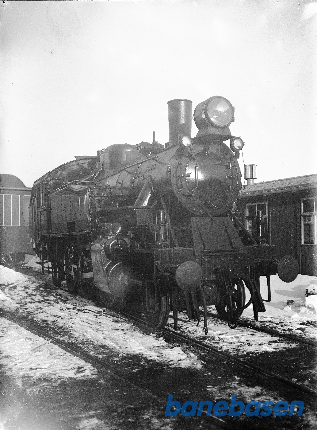 Norsk loko 332 Færdig rep. Højre side II Norsk loko 332 Færdig rep. Højre side II