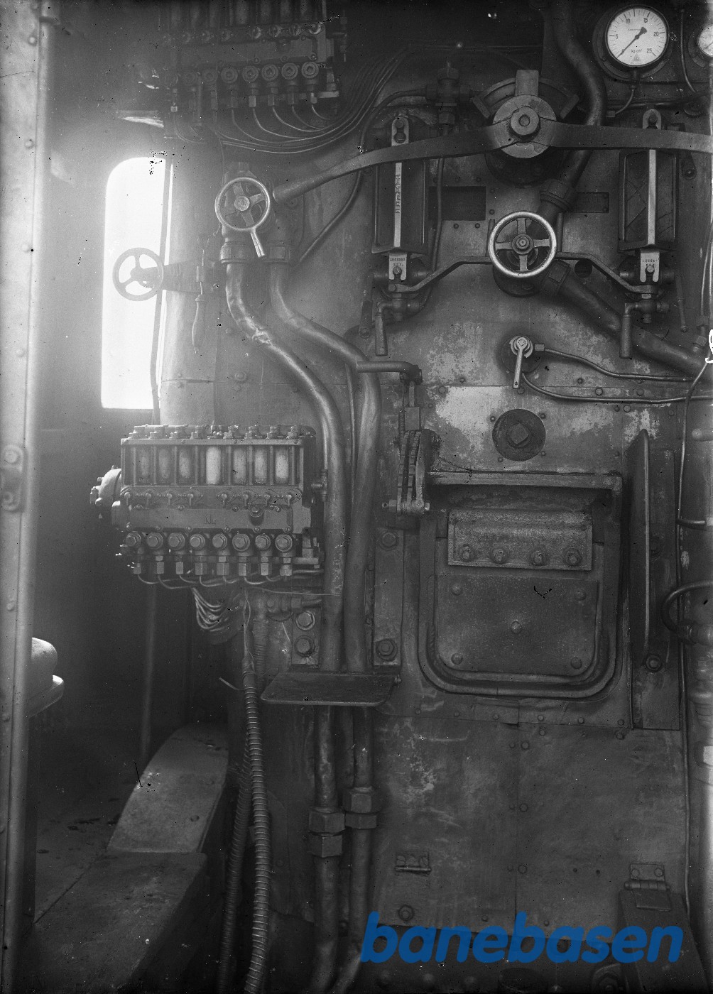 Hollandsk loko. Førerplads. Venstre side Hollandsk loko. Førerplads. Venstre side