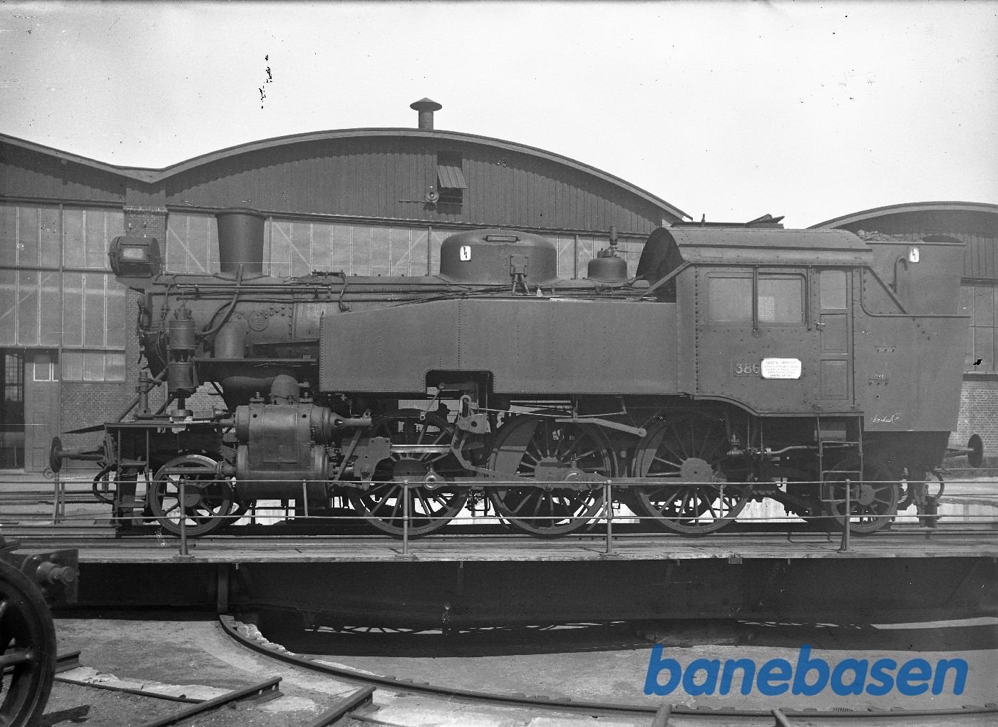 Norsk loko 386 Venstre side Norsk loko 386 Venstre side