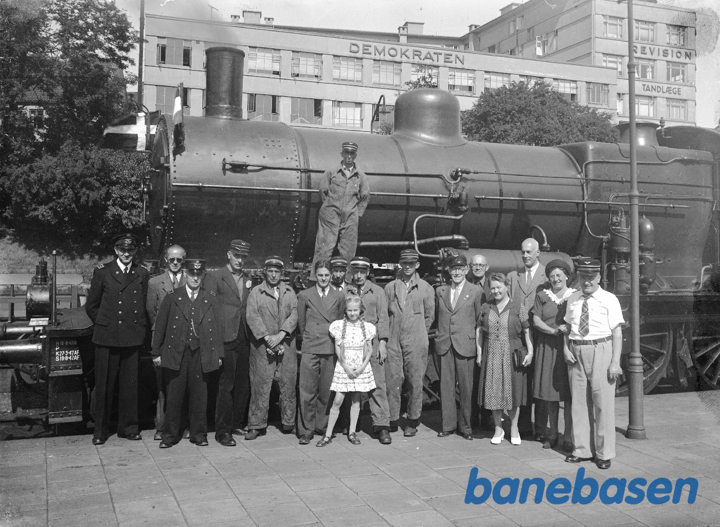 2 stk færdige rep. Klar til afgang fra Arhus H Med personalet 2 stk færdige rep. Klar til afgang fra Arhus H Med personalet