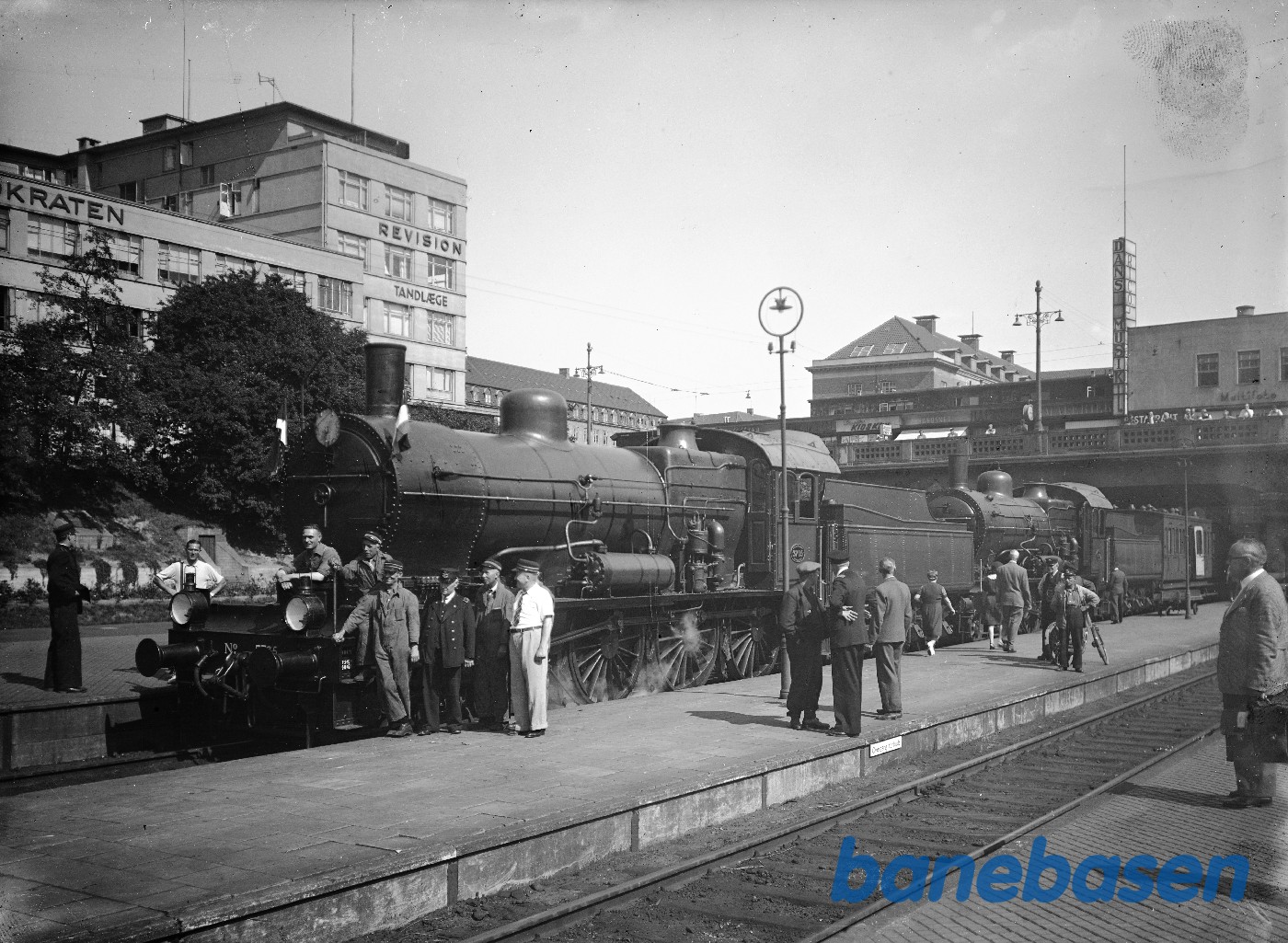 2 stk færdige rep. Klar til afgang fra Arhus H Med personalet 2 stk færdige rep. Klar til afgang fra Arhus H Med personalet