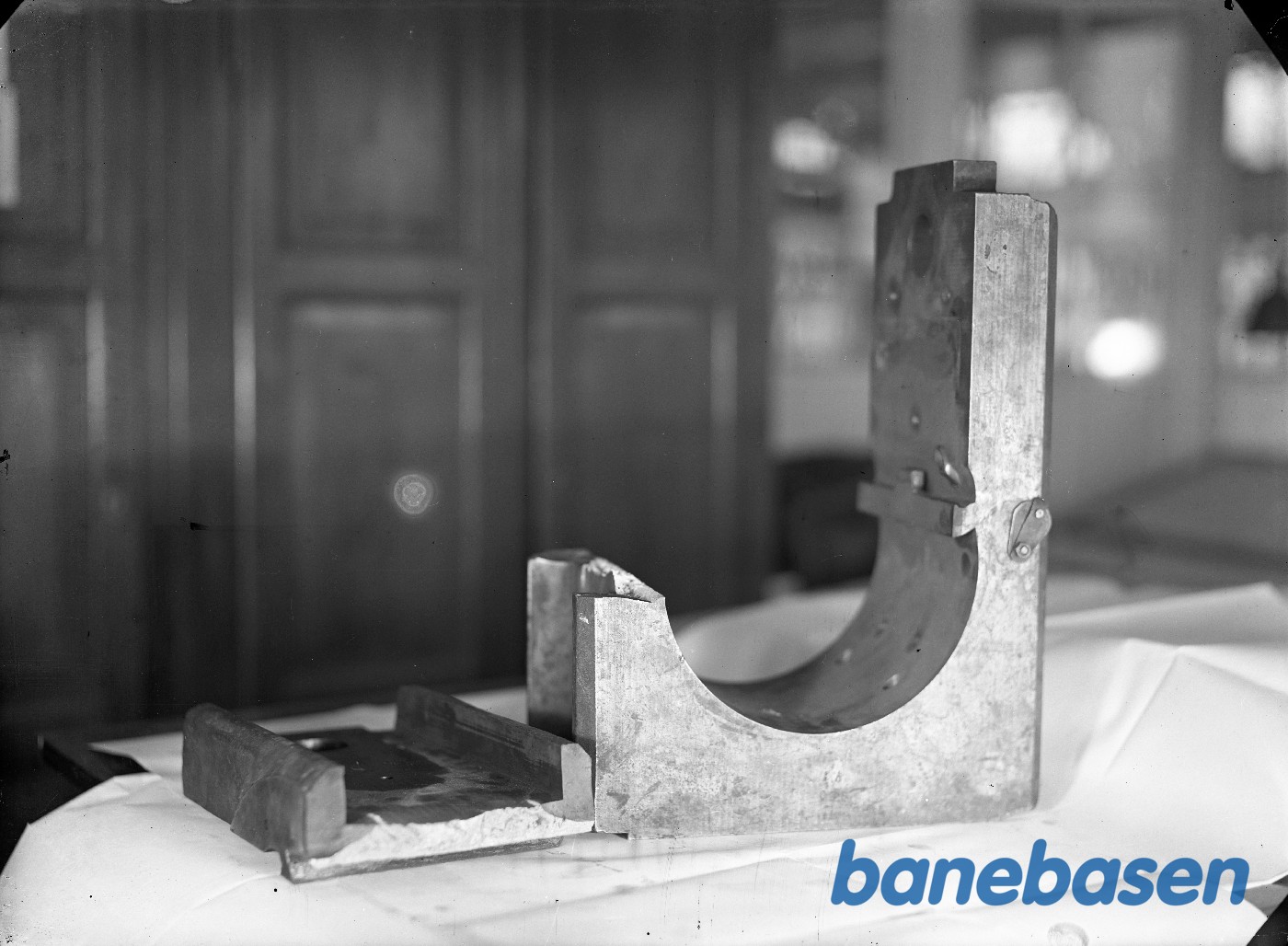 Akselføring knækket (et og lille dele) Akselføring knækket (et og lille dele)