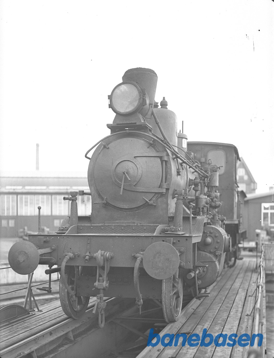 Norsk loko 373 før rep. Forfra Norsk loko 373 før rep. Forfra