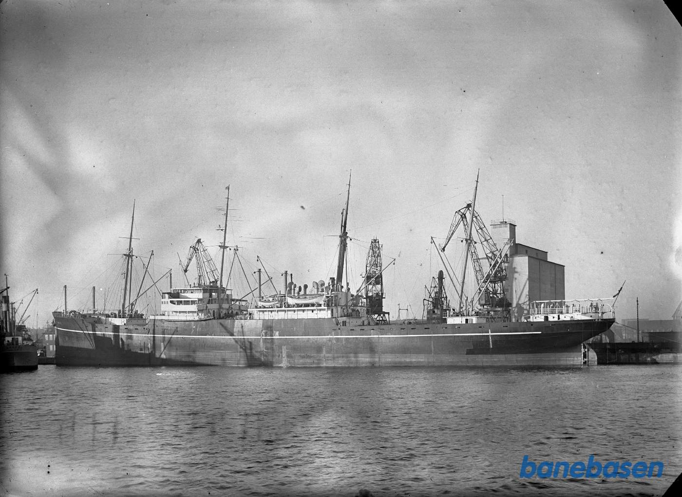 ØK´s "India" ved 10 m kaj