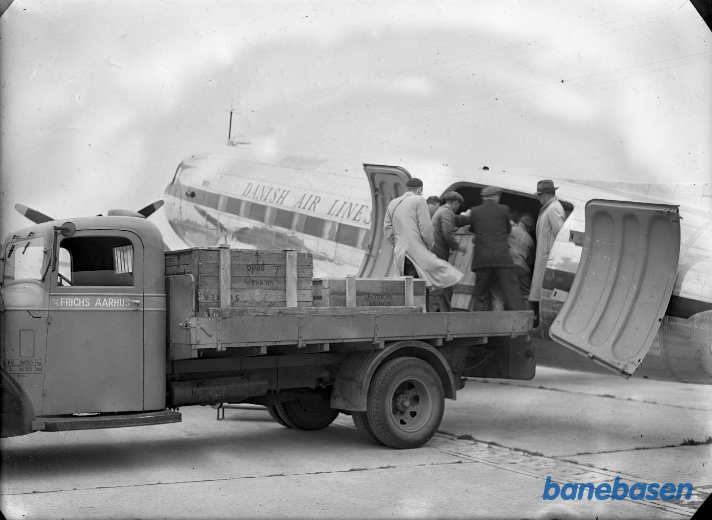 Indladning af cylinderforinger til Finland