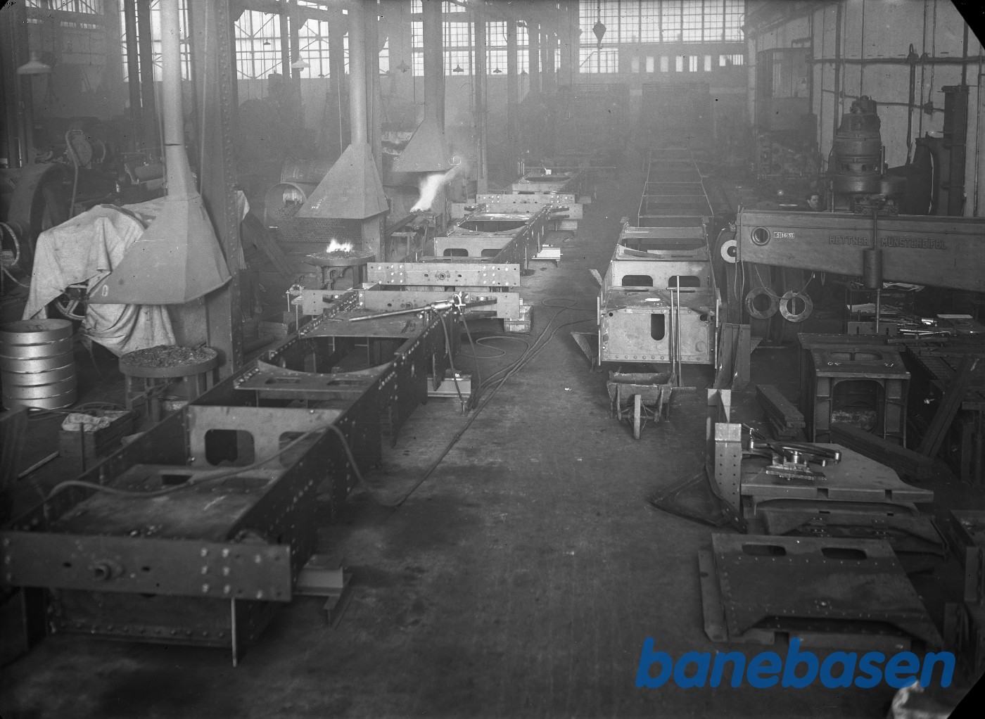 Rammeværksted med Loko F.Fra platform Rammeværksted med Loko F.Fra platform