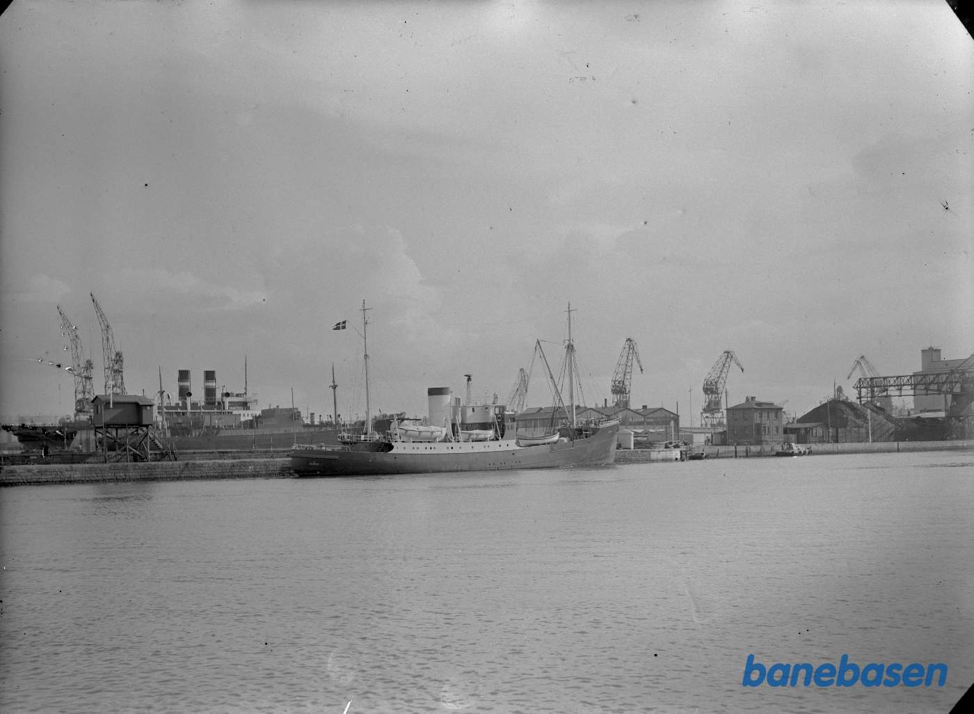 Fyrinspektionsskibet "Faros ved kaj i Aarhus