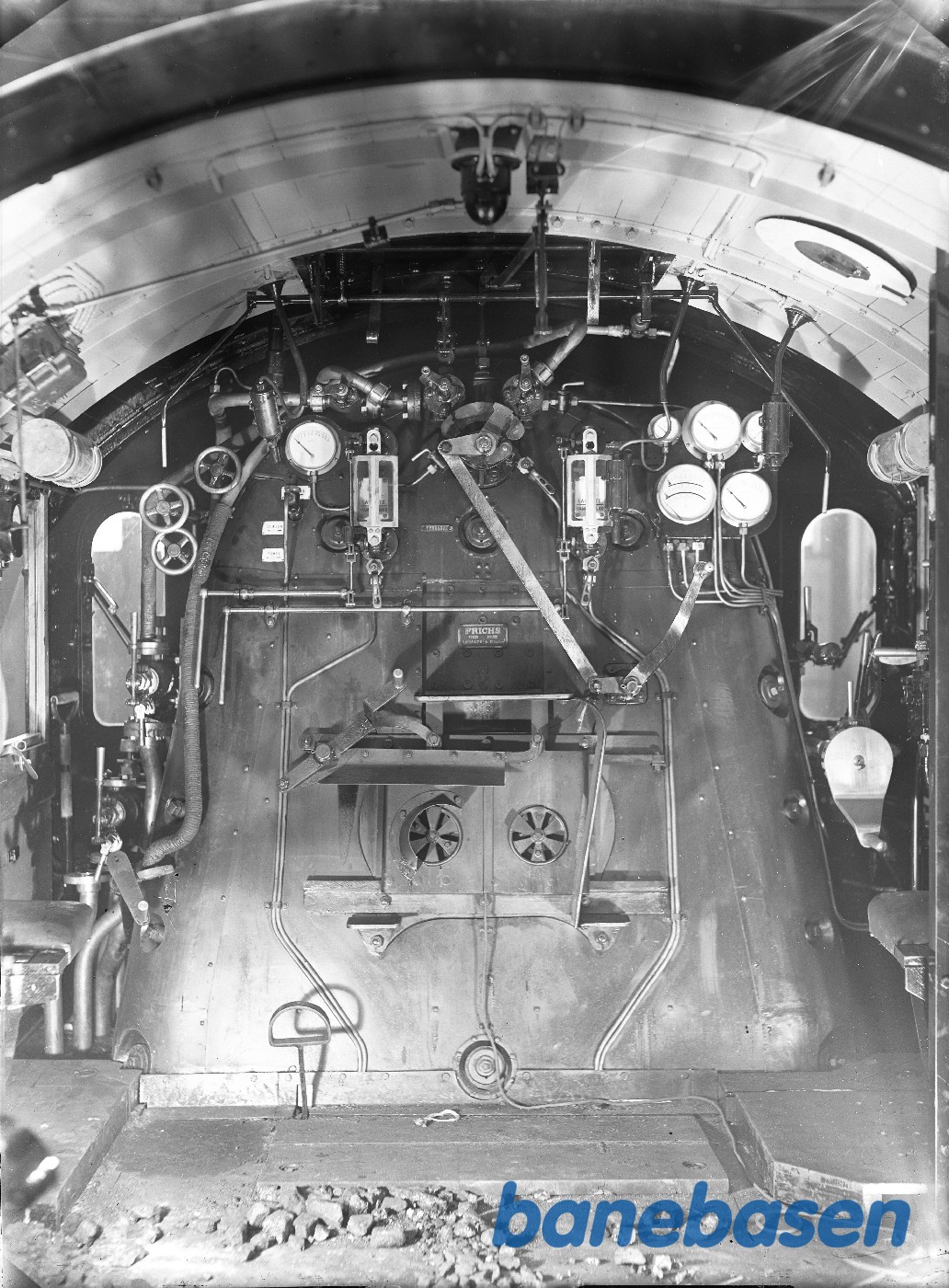 Førerplads på loko E Førerplads på loko E