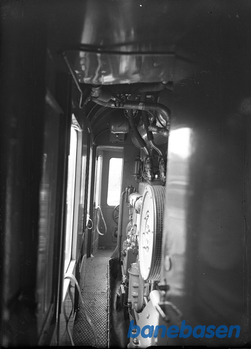 Motorrum i MK. Optaget mod førerplads Motorrum i MK. Optaget mod førerplads