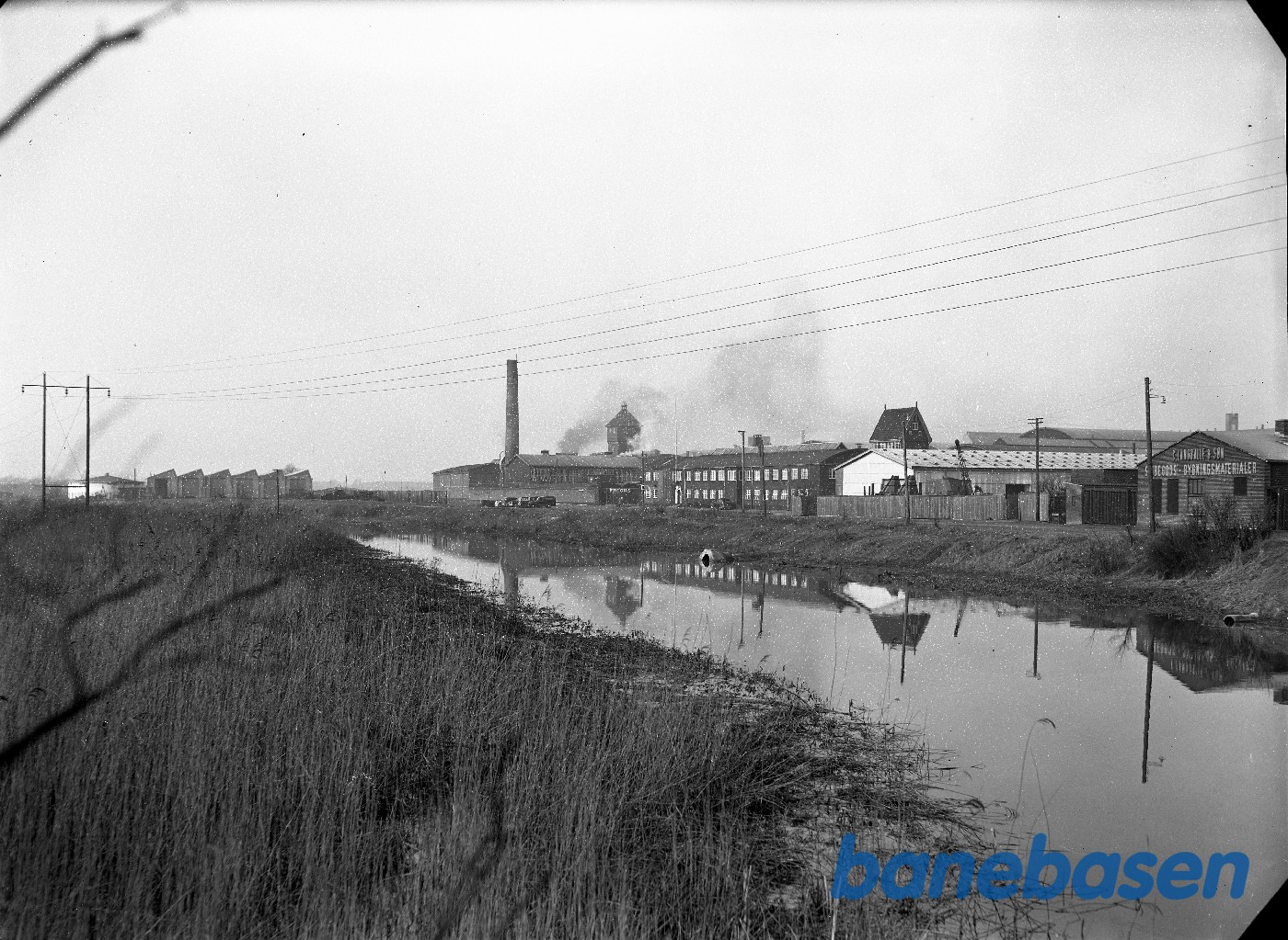 Frichs fabrikker set fra broen Frichs fabrikker set fra broen