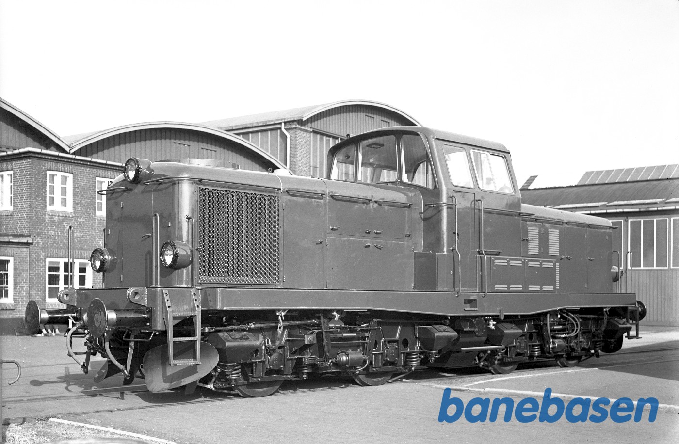 400 HK Diesel loko MT 400 HK Diesel loko MT