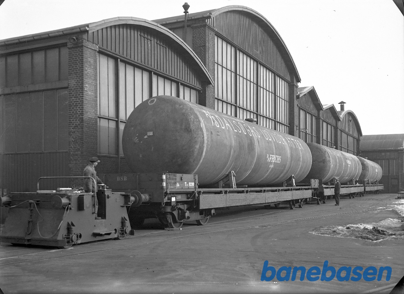 3 stk gasbeholdere på banevogn til Dalsø Gas 3 stk gasbeholdere på banevogn til Dalsø Gas