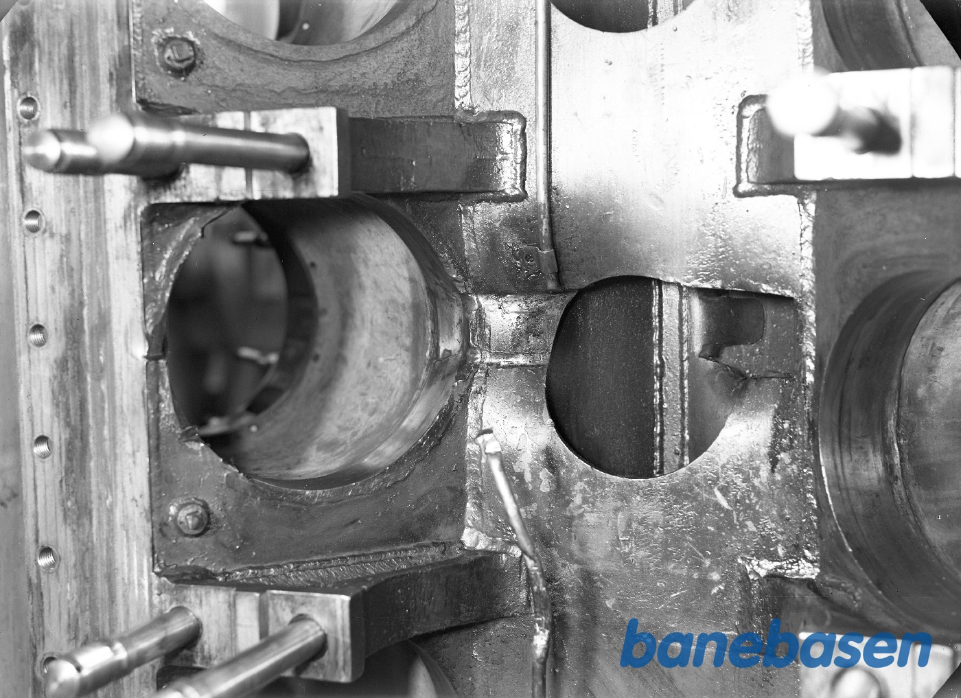 Cylinderparti på stativ for MT 167 motor nr 1816 Cylinderparti på stativ for MT 167 motor nr 1816