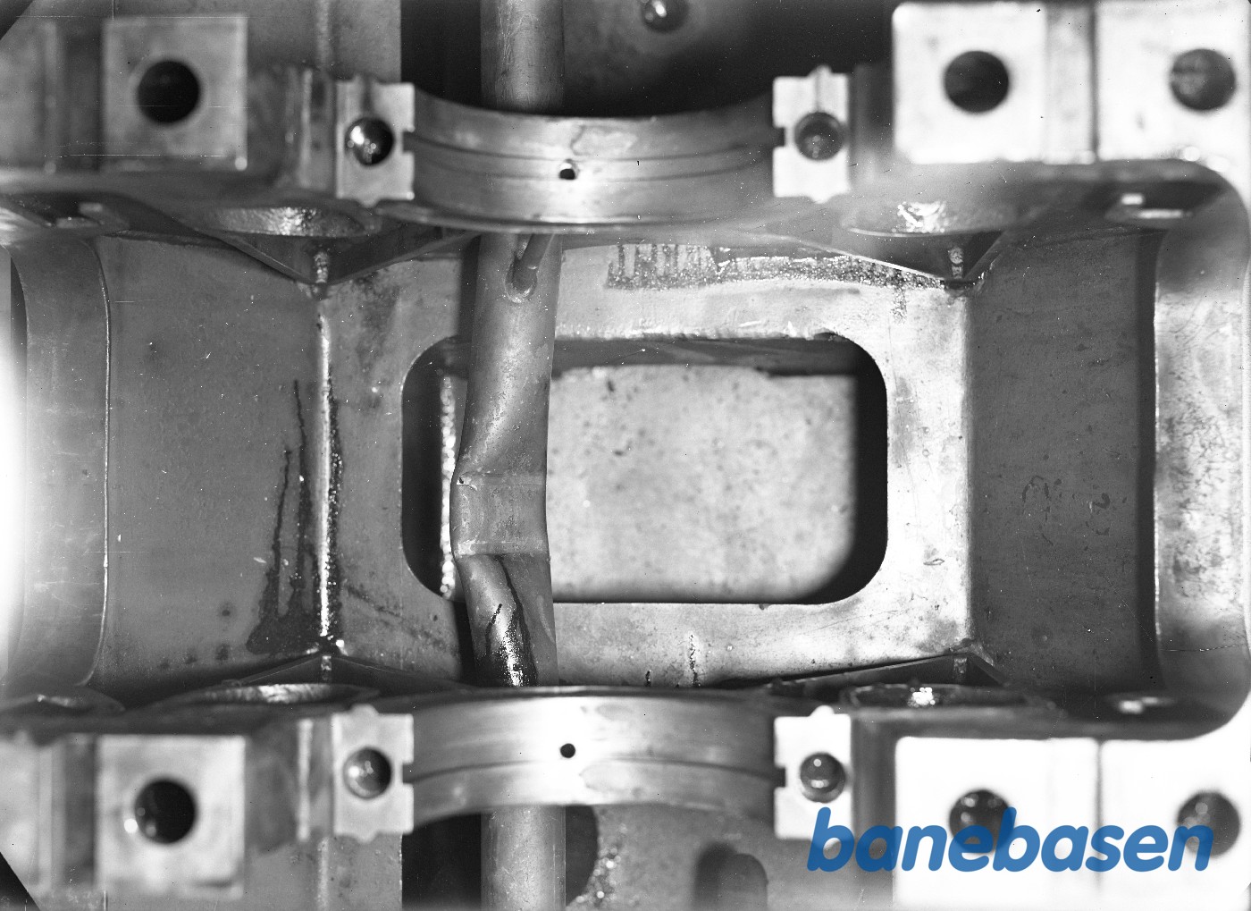 Cylinderparti på stativ for MT 167 motor nr 1816 Cylinderparti på stativ for MT 167 motor nr 1816