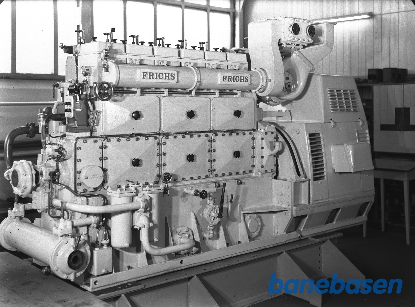 Dieselmotor 6185 CA klar til montering i "Hvidbjørnen" Dieselmotor 6185 CA klar til montering i "Hvidbjørnen"