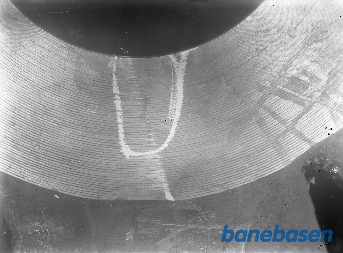 Maskinedel med revne Maskinedel med revne