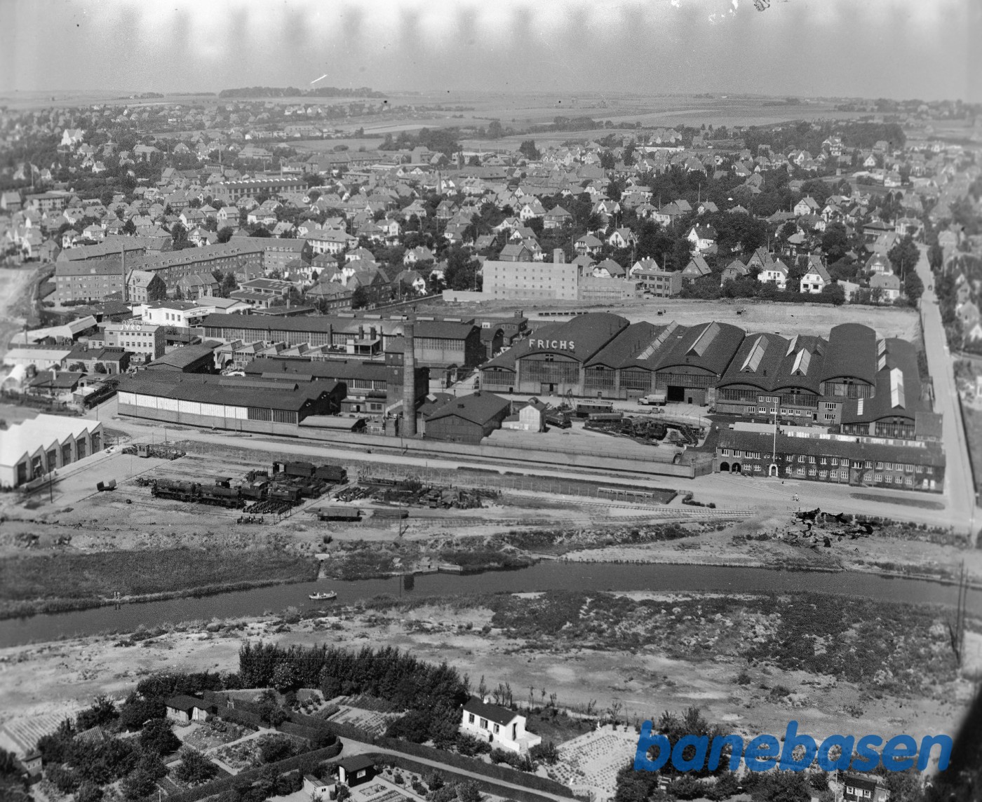 Luftfoto af fabrikken Luftfoto af fabrikken