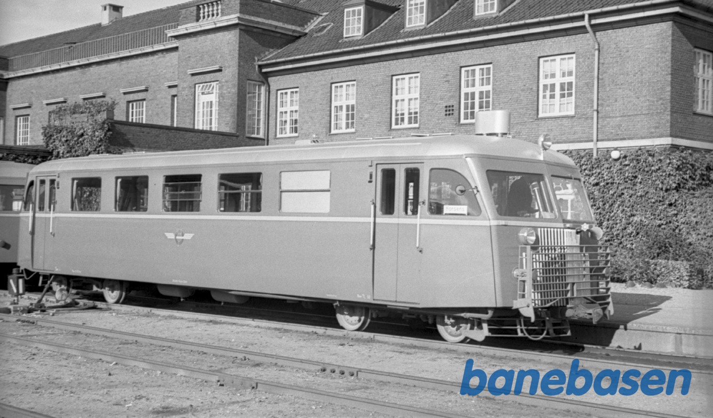 Skinnebus med påhængsvogn i Horsens Skinnebus med påhængsvogn i Horsens