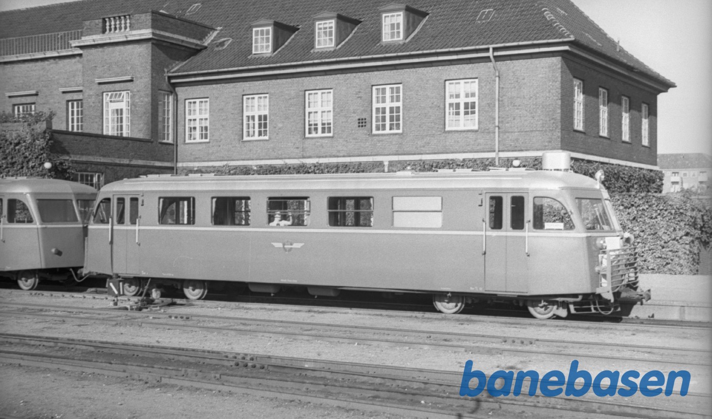 Skinnebus med påhængsvogn i Horsens Skinnebus med påhængsvogn i Horsens