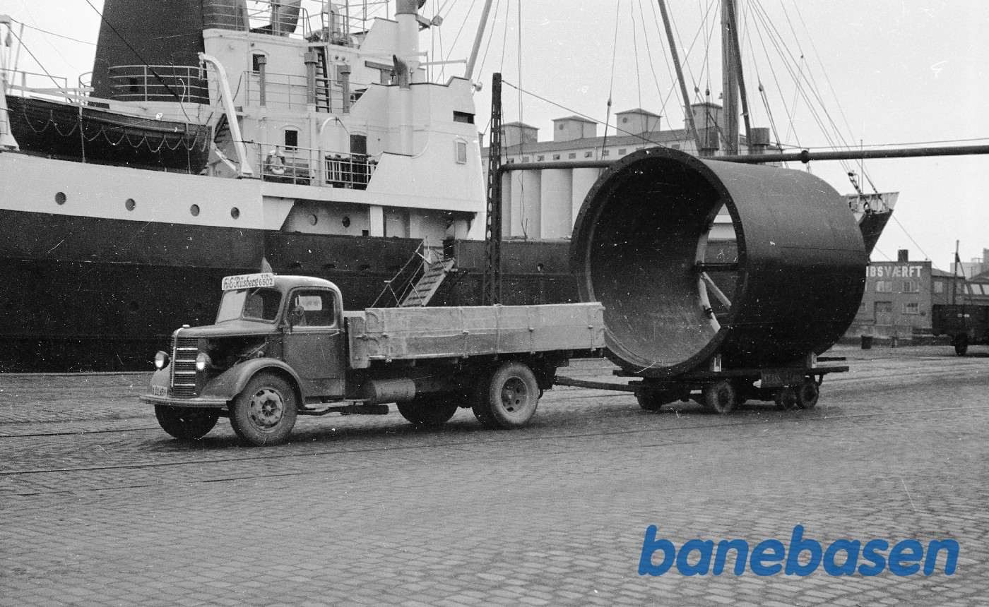 Indladning af ovnbælter til spanien for F. L. Smith Indladning af ovnbælter til spanien for F. L. Smith