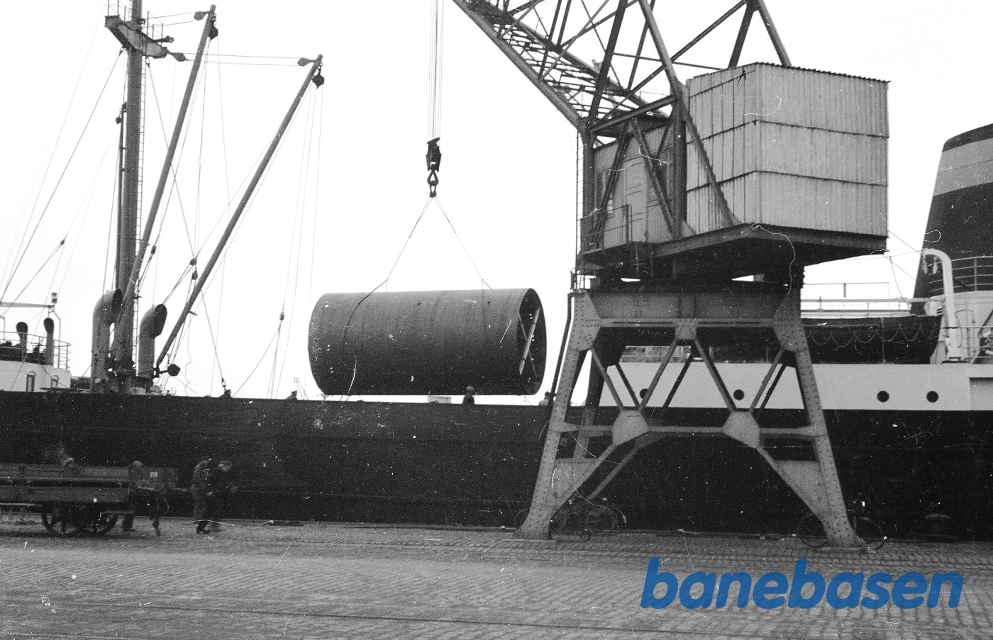 Indladning af ovnbælter til spanien for F. L. Smith Indladning af ovnbælter til spanien for F. L. Smith