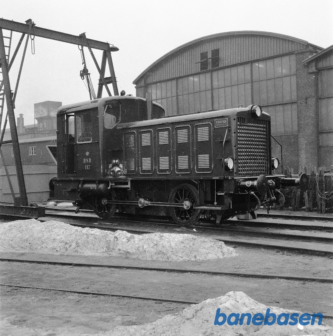 170 HK tractor i fabriksgård 170 HK tractor i fabriksgård