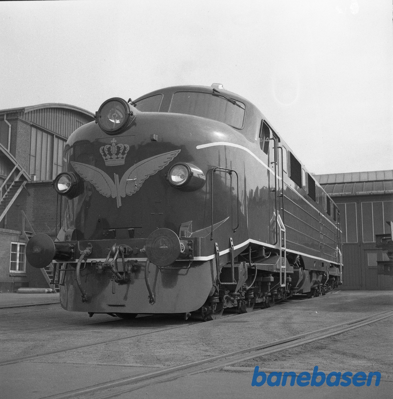 MY i fabriksgården forfra MY i fabriksgården forfra