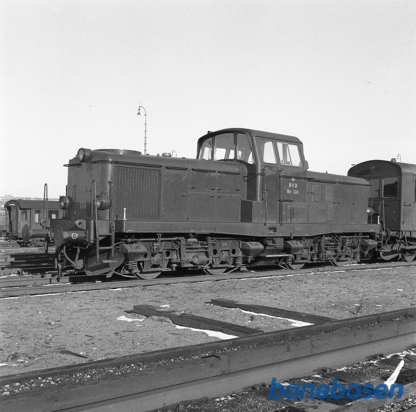 Diesellok MT på linien med mandskab Diesellok MT på linien med mandskab