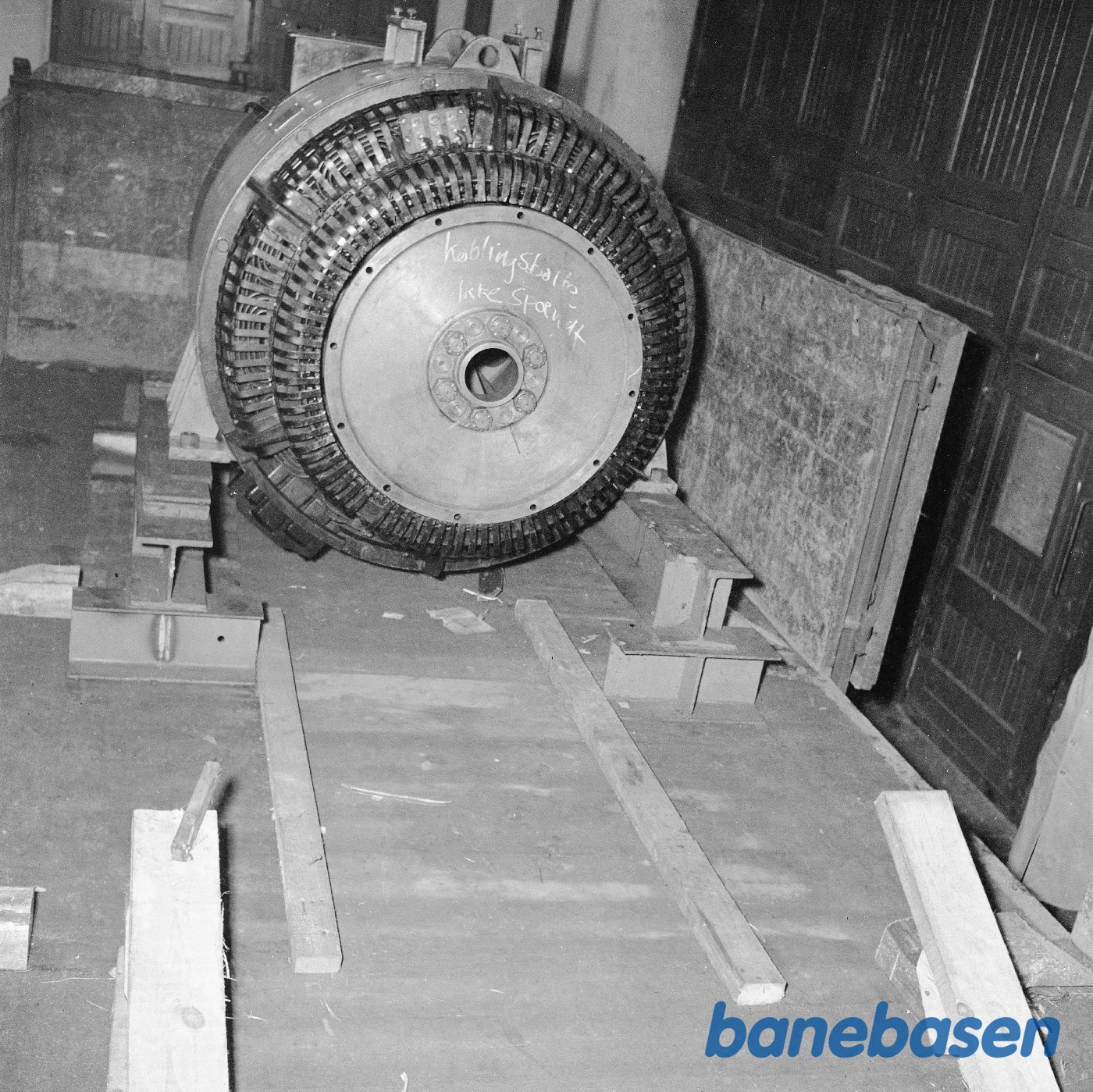 Stor generator på lastbil Stor generator på lastbil