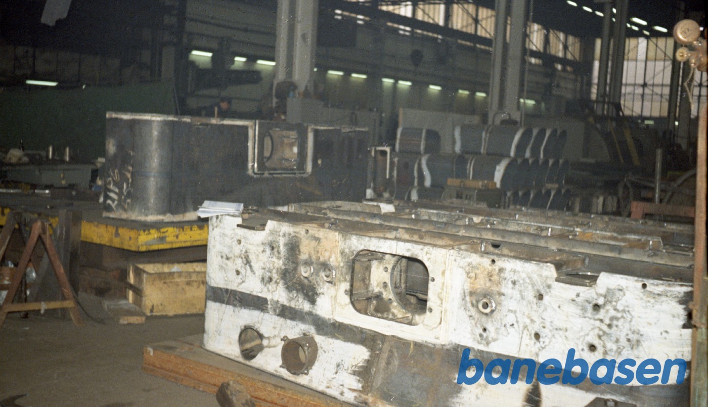 Hele serien hedder Ing. Hougaard afsked med Frichs Hele serien hedder Ing. Hougaard afsked med Frichs