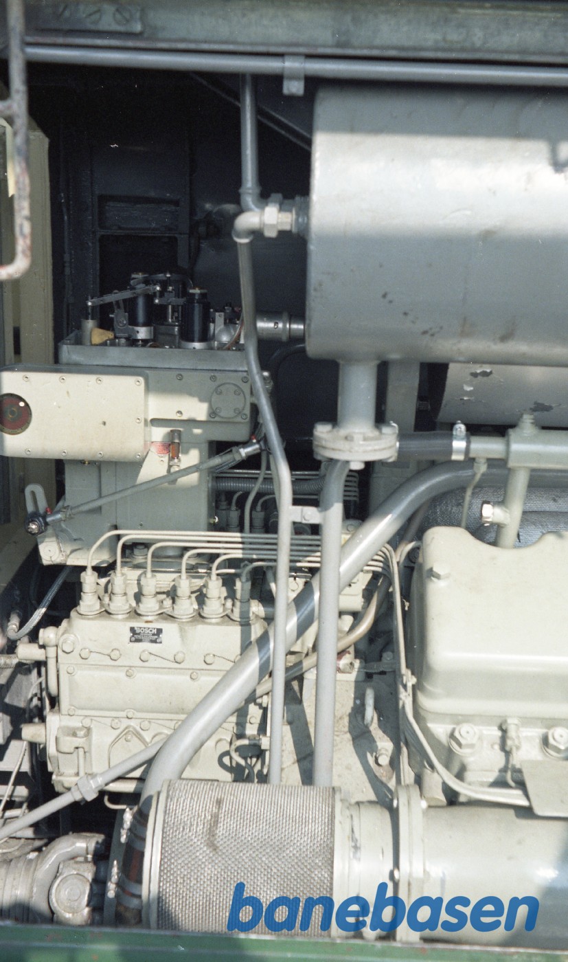 Farveoptagelse af motorrum i MT 154 Farveoptagelse af motorrum i MT 154