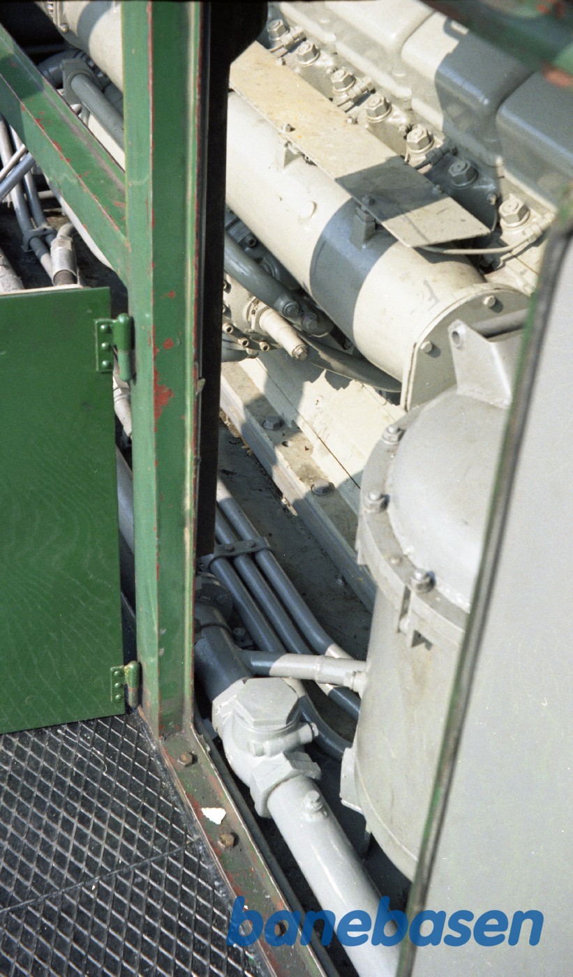 Farveoptagelse af motorrum i MT 154 Farveoptagelse af motorrum i MT 154