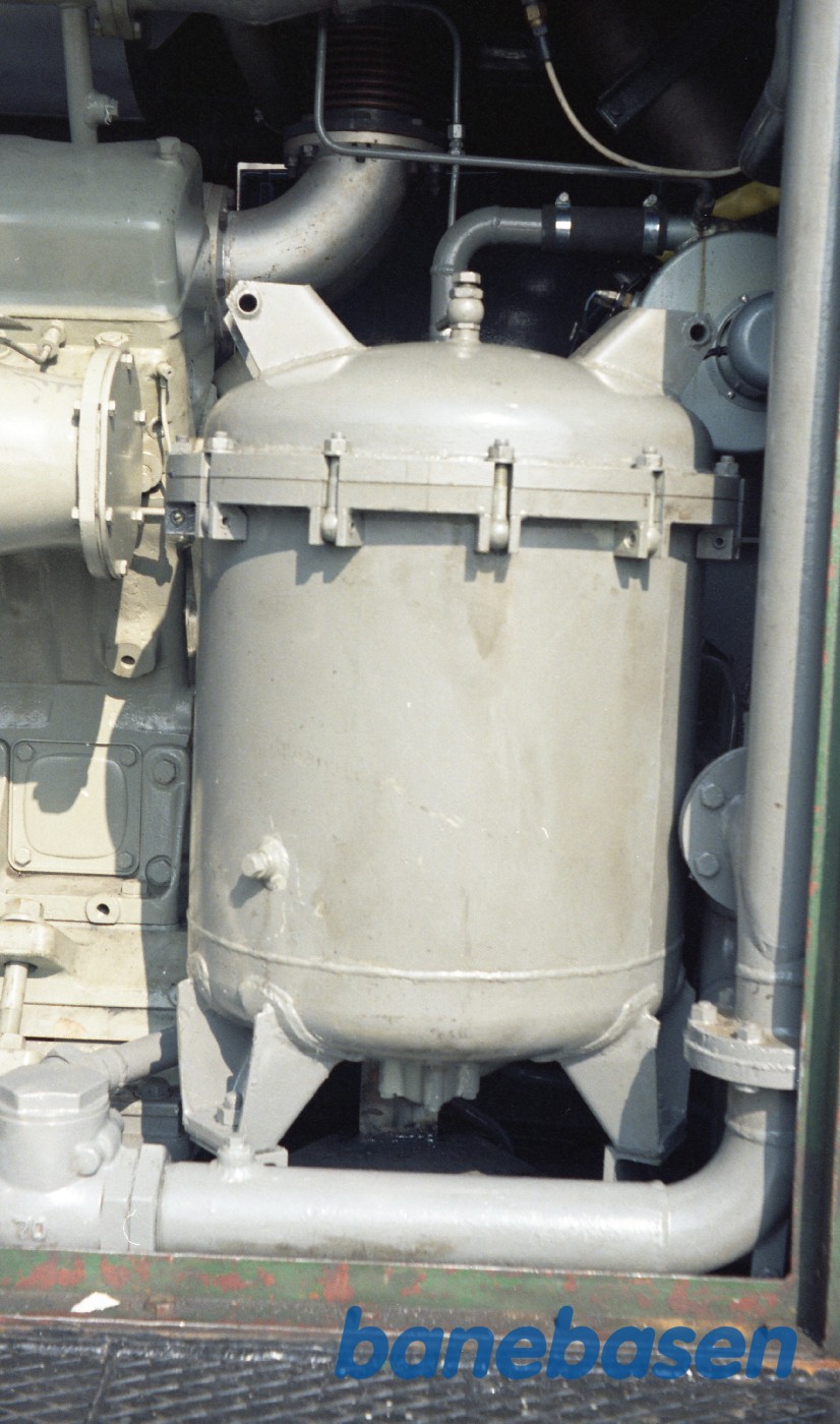 Farveoptagelse af motorrum i MT 154 Farveoptagelse af motorrum i MT 154