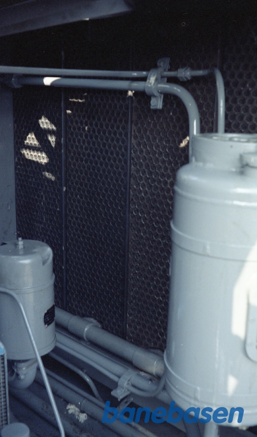 Farveoptagelse af motorrum i MT 154 Farveoptagelse af motorrum i MT 154