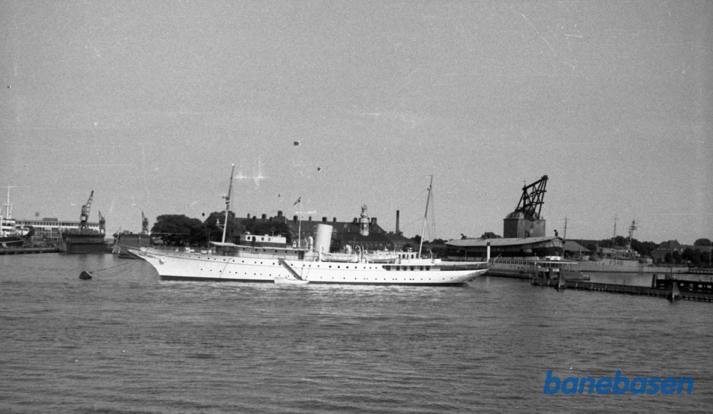 Kongeskibet i Kbh. havn