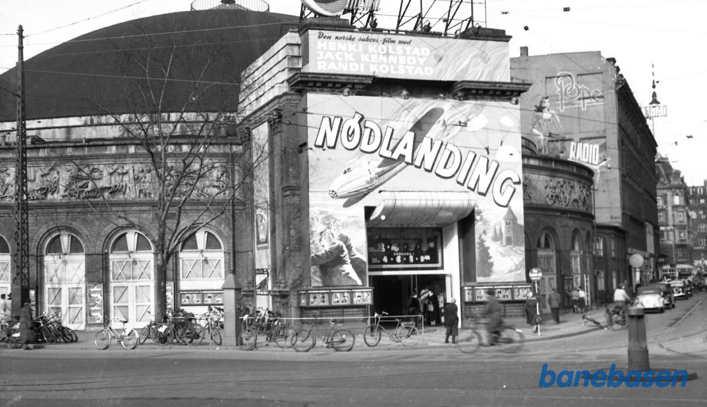 Filmen "Nødlanding" i Cirkusbygningen 1952