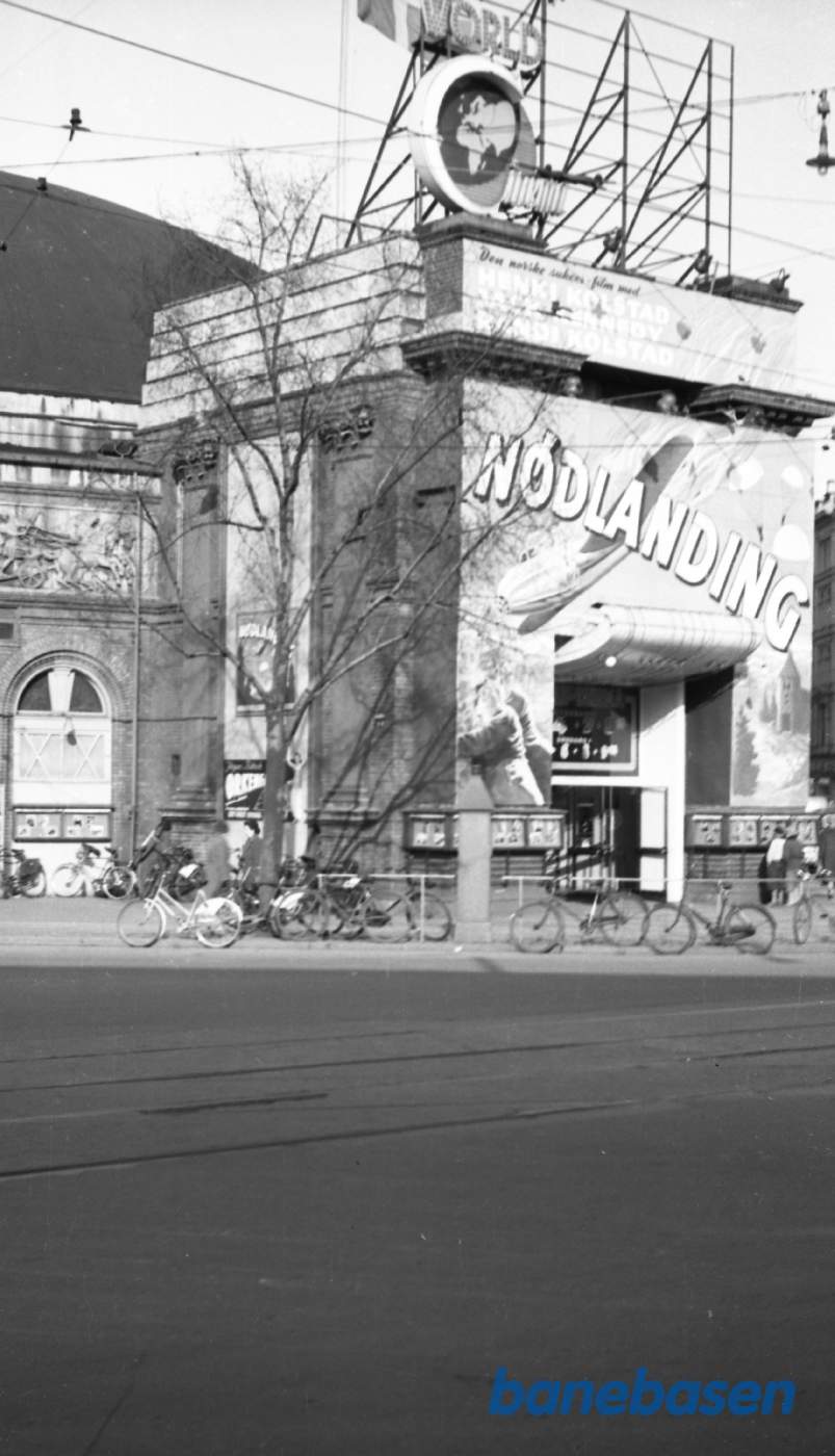 Filmen "Nødlanding" i Cirkusbygningen 1952