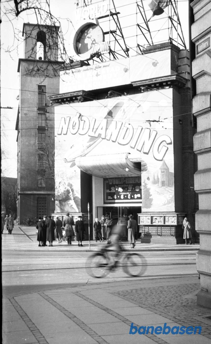 Filmen "Nødlanding" i Cirkusbygningen 1952