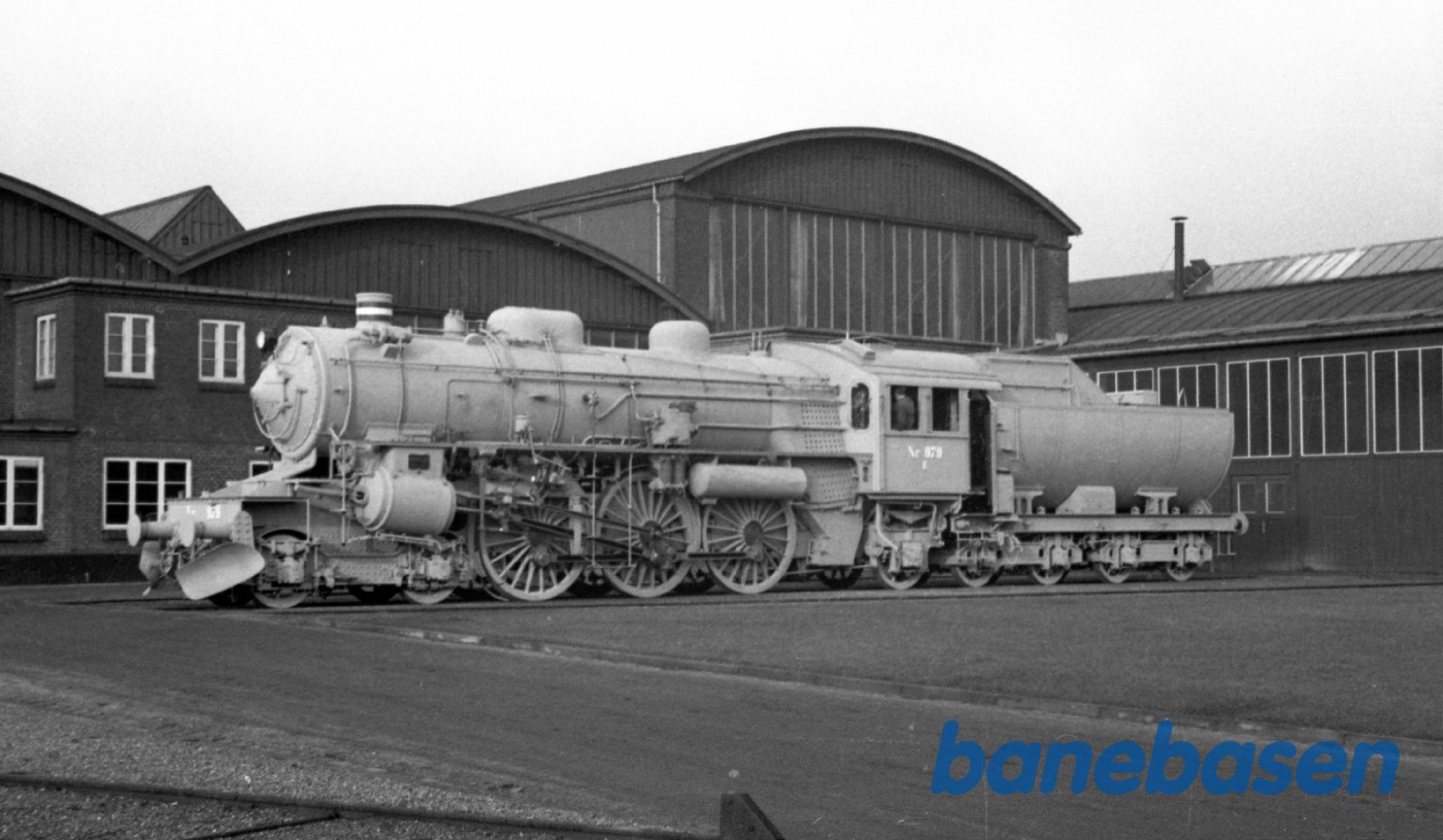 Ltr E 979 gråmalet i fabriksgården Ltr E 979 gråmalet i fabriksgården