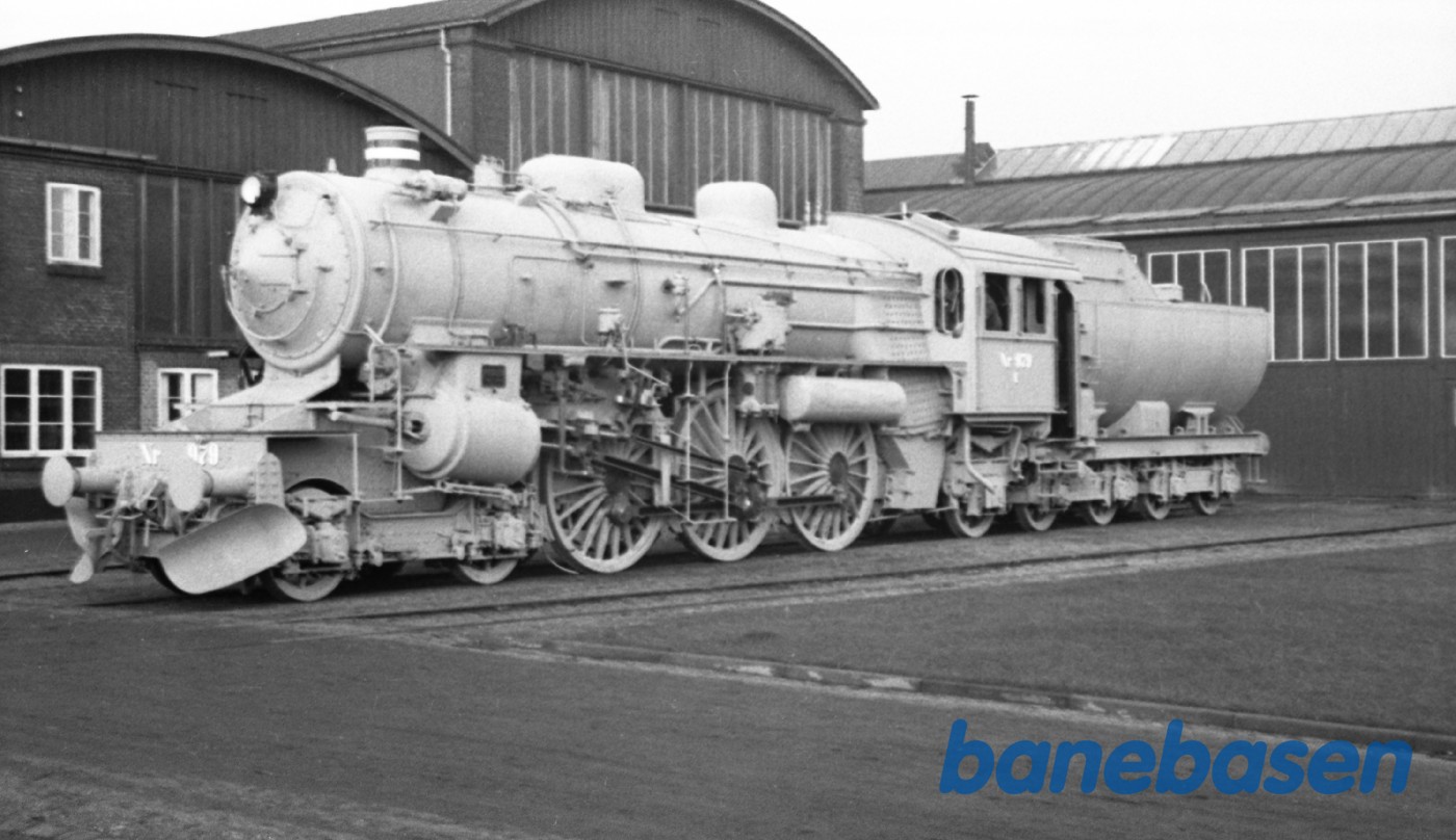 Ltr E 979 gråmalet i fabriksgården Ltr E 979 gråmalet i fabriksgården