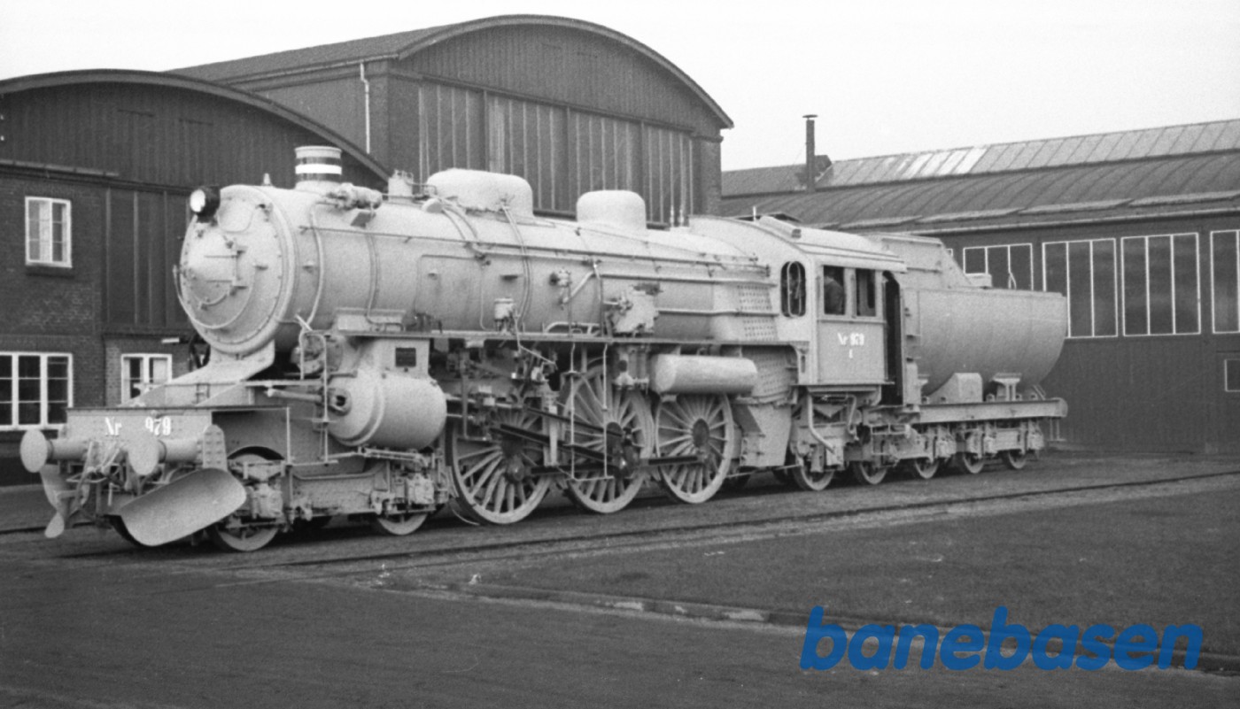 Ltr E 979 gråmalet i fabriksgården Ltr E 979 gråmalet i fabriksgården