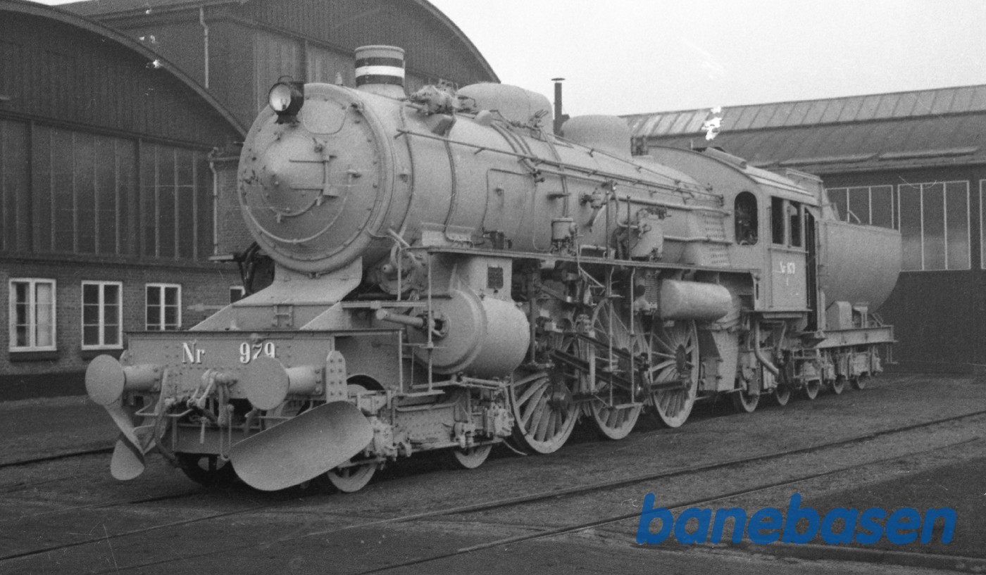 Ltr E 979 gråmalet i fabriksgården Ltr E 979 gråmalet i fabriksgården