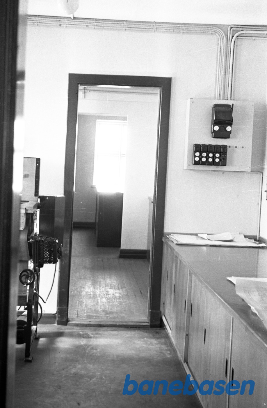 Interiør fra ombygningen. Arkivrum / kontor Interiør fra ombygningen. Arkivrum / kontor