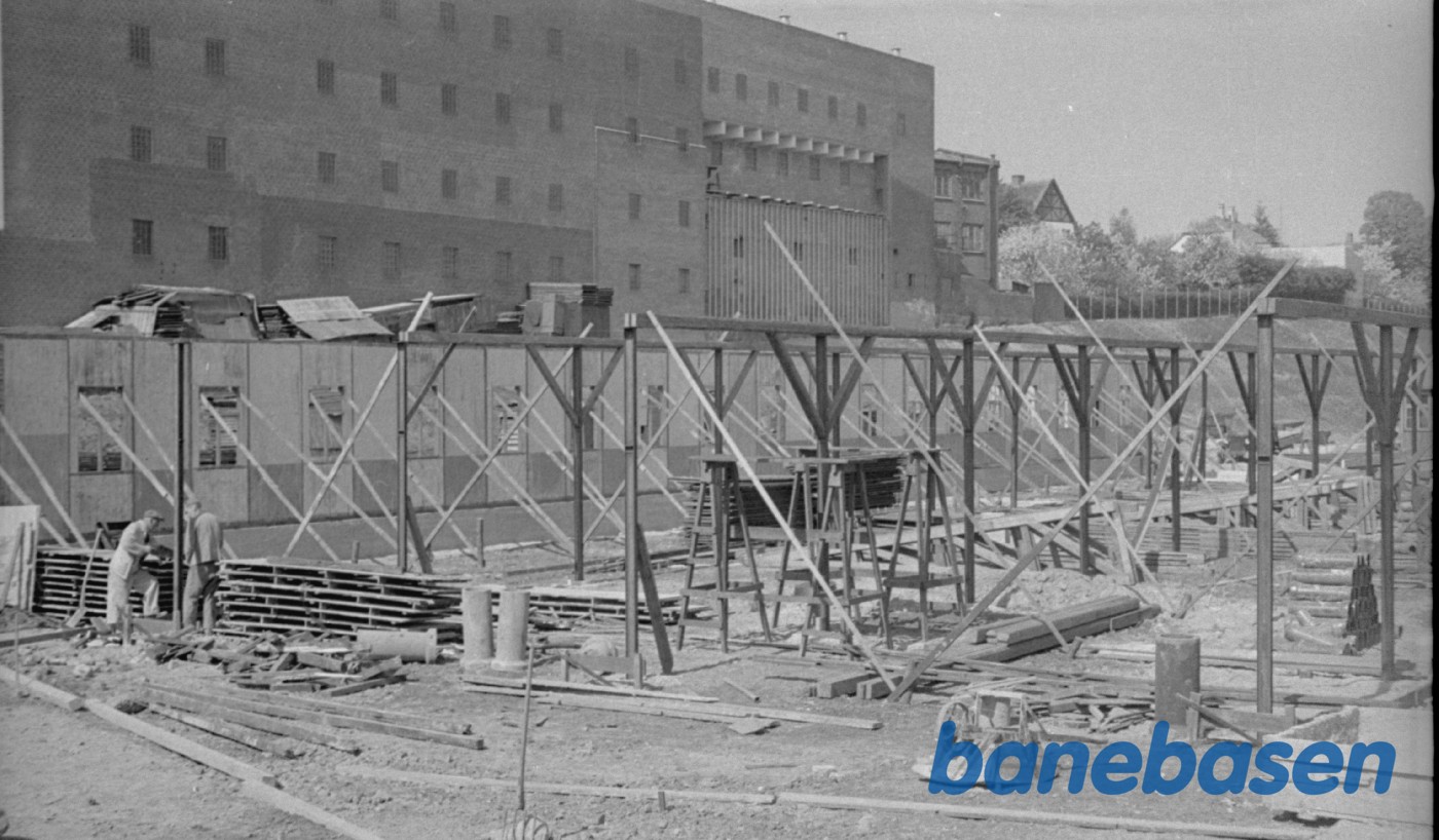 Opførelse af ny bygning på fabrikken Opførelse af ny bygning på fabrikken